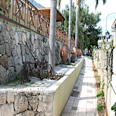 Bella View Art Botique Hotel